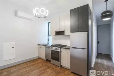 Main picture of 640 Lafayette Ave