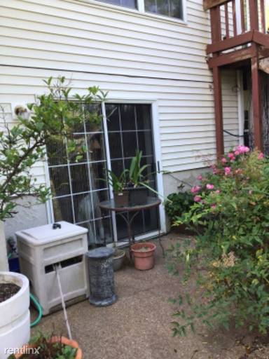 Main picture of 126 Harbortowne Dr