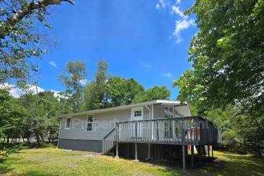 Main picture of 2327 Doe Dr