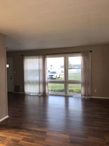 Main picture of 27144 Curtis Dr