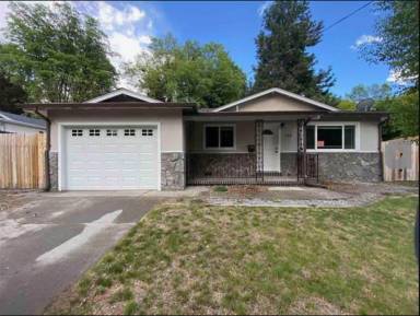 Main picture of 742 Pine Ridge Ave