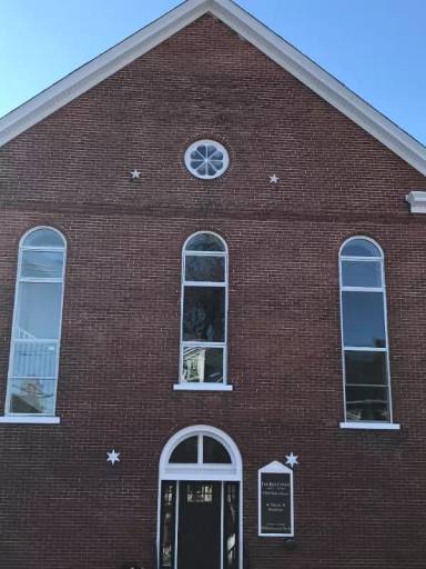 Main picture of 234 S Walnut St