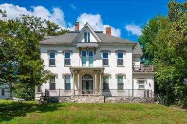 Main picture of 457 N Potomac St