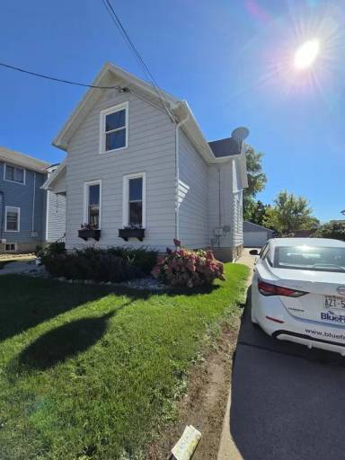 Main picture of 417 W South Park Ave
