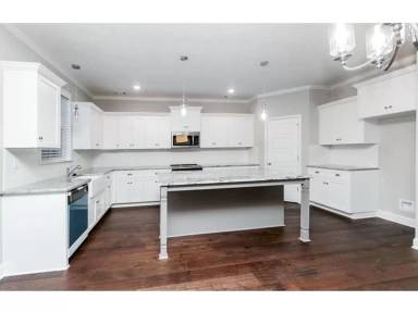 Main picture of 210 Palisade Rdg