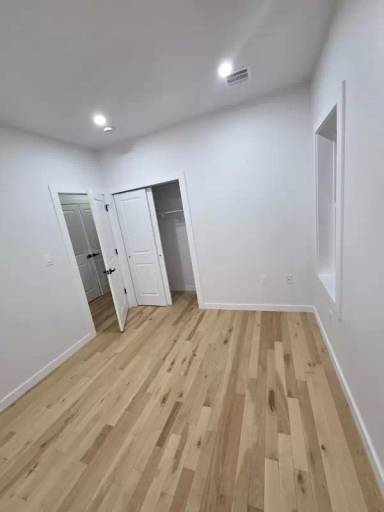 Main picture of 13 Voorhees St