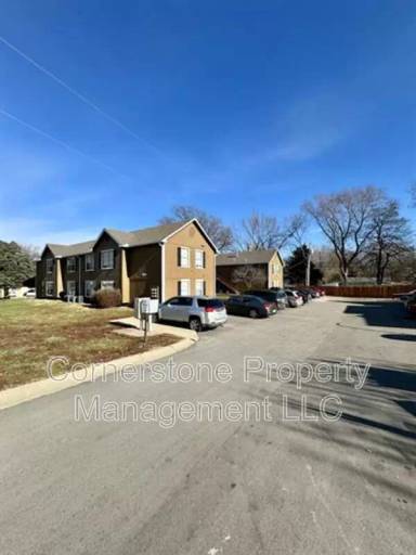 Main picture of 400 Wisconsin St - I