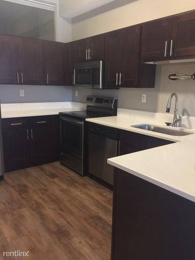 Main picture of 1001 Huron Rd E