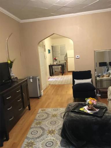 Main picture of 1342 W. School