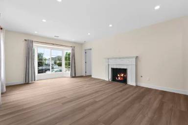 Main picture of 1165 Stanford St
