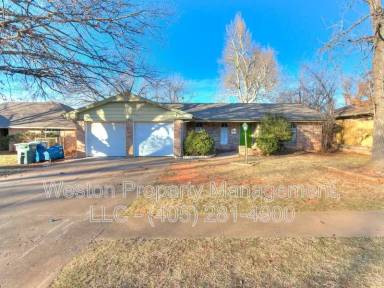Main picture of 1011 Crown Dr