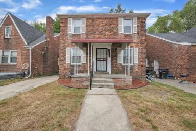 Main picture of 15445 Manor St