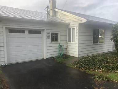 Main picture of 1156 SW Greenwood Ave