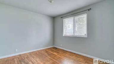 Main picture of 1023 Summitt Ave