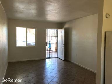 Main picture of 1009 S 1st Ave