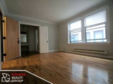 Main picture of Roscoe Apartments