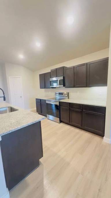 Main picture of 7208 E County Road 99 1/2