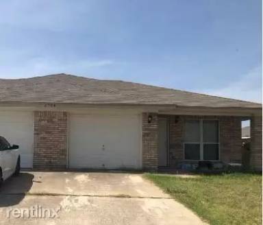Main picture of 2704 Vernice Loop