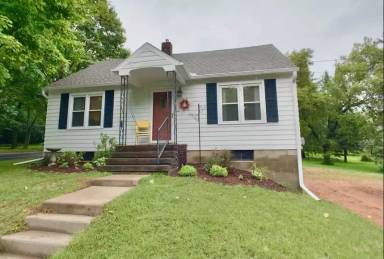 Main picture of 1301 S 12th St
