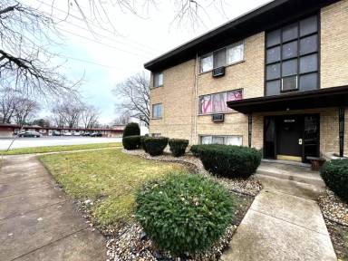 Main picture of 18422 Torrence Ave