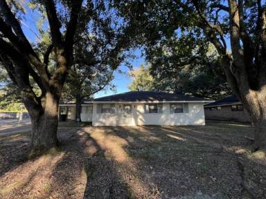 Main picture of 3280 Crestaire Dr