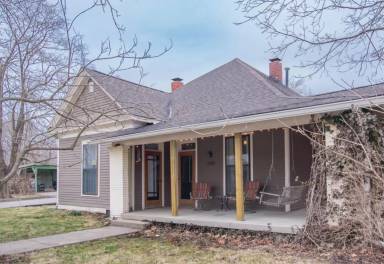 Main picture of 1130 W 6th St