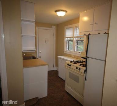 Main picture of 130 College Ave NE