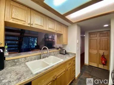 Main picture of 270 Bridge St