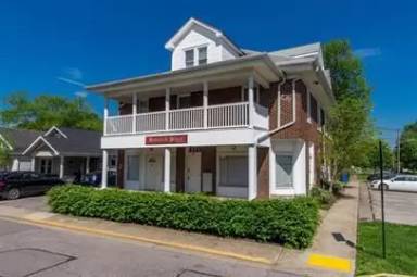 Main picture of 191 Richmond Ave