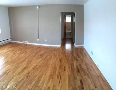 Main picture of Senate Place Apartments