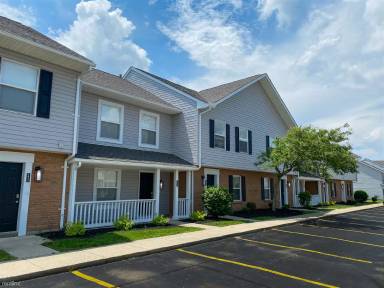 Main picture of Fairfield Lakes Townhomes