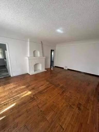 Main picture of 357 Orange Ave