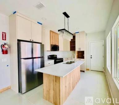 Main picture of 4305 Heron Ave