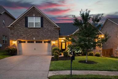 Main picture of 5221 Giardino Dr