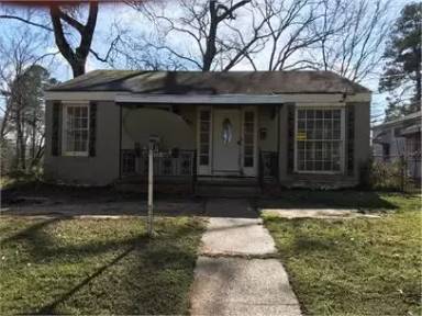 Main picture of 931 Evangeline Pl