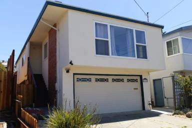 Main picture of 2310 Gloria St