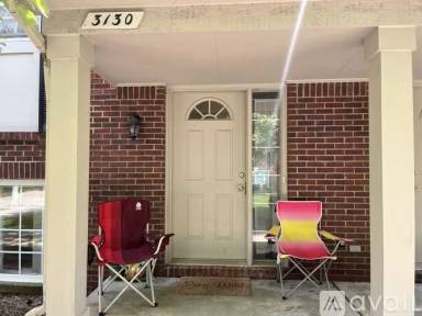 Main picture of 3130 Promenade Cir