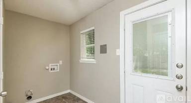 Main picture of 405 S Judd St
