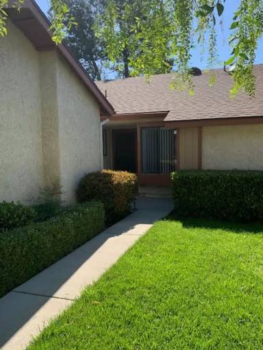 Main picture of 37128 Village 37