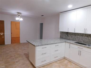 Main picture of 11600 SW 81st Rd