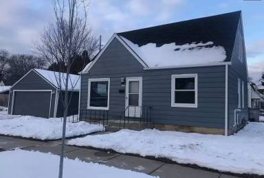 Main picture of 5400 W Sheridan Ave