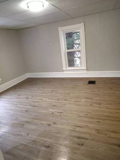 Main picture of 16837 Carr Hill Rd