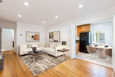 Main picture of 11481 Cumpston St