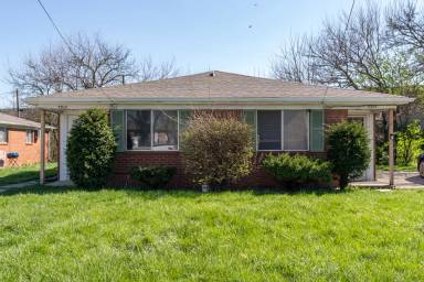 Main picture of 5913 W Morris St