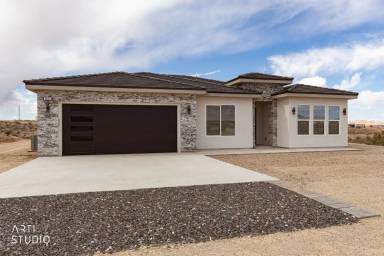Main picture of 3657 S Maywood Ln