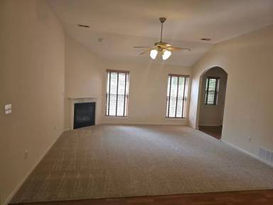 Main picture of 4001 Iguana Dr