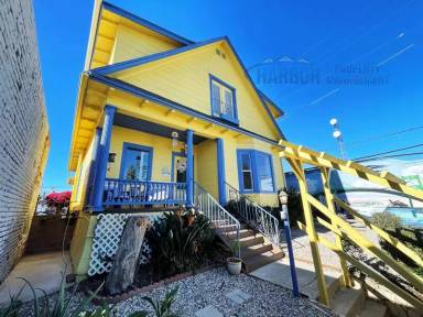 Main picture of 625 S Mesa St