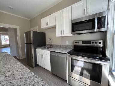 Main picture of 104 Green Hill Pkwy