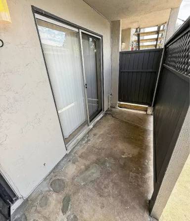 Main picture of 4483 Bond St
