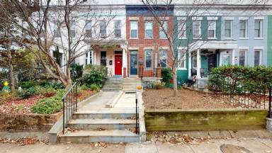 Main picture of 1517 D St SE